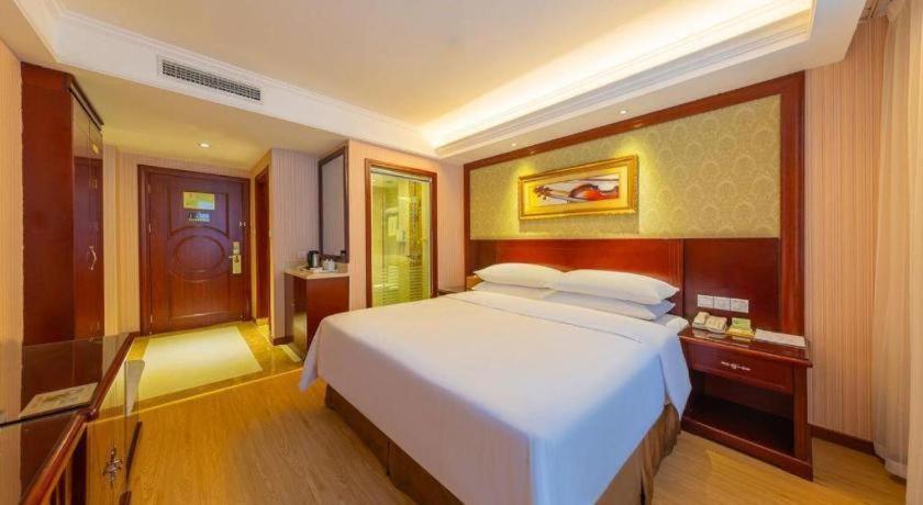 Yichang Vienna Hotel Wanda Branch Eksteriør billede