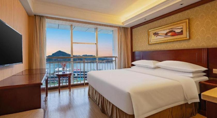 Yichang Vienna Hotel Wanda Branch Eksteriør billede